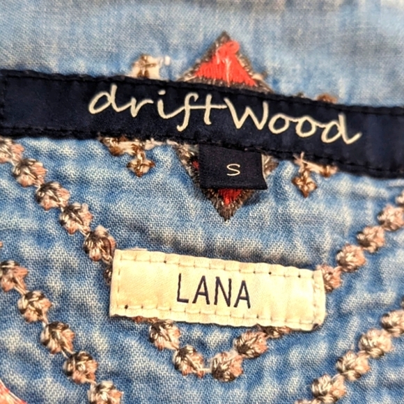 Driftwood Lana Western Embroidered Aztec Denim Button Shirt...Size Small - Picture 6 of 9